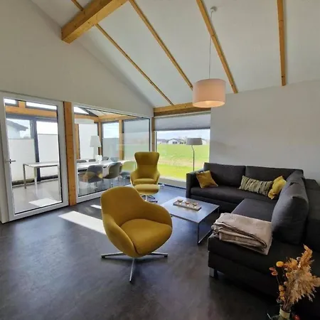 G20 Mit Wintergarten In Eckwarderhoerne Holiday home *